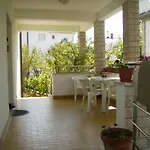 Grosse In Mit Privatem Balkon By Interhome Apartamento Palit