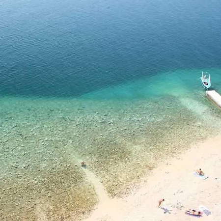 아파트 Grosse In Mit Privatem Balkon By Interhome *