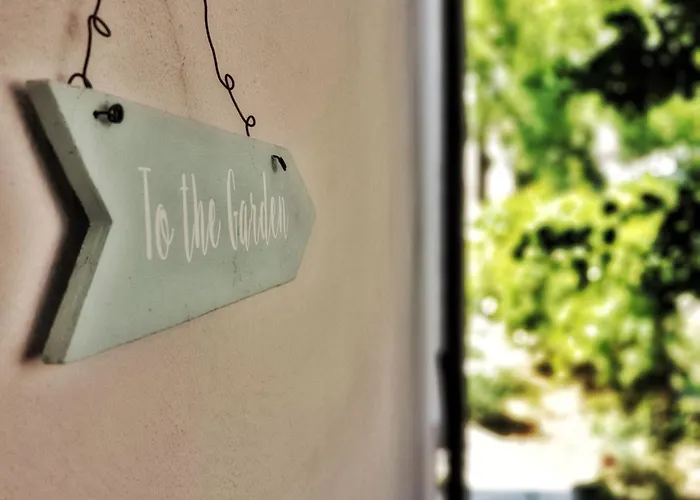 Grosse In Mit Privatem Balkon By Interhome