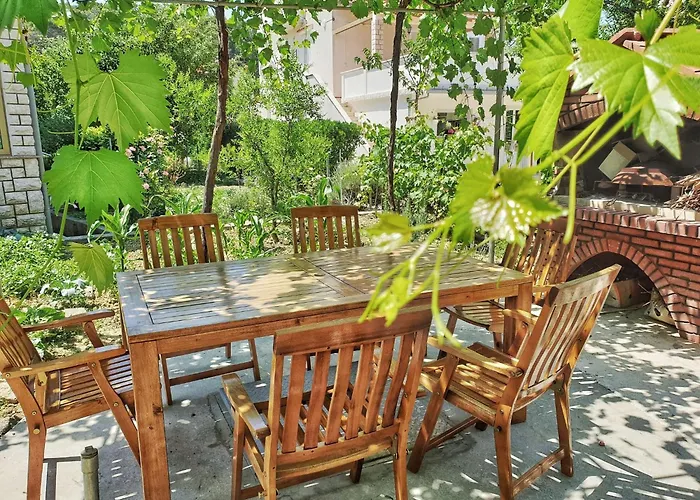 Grosse In Mit Privatem Balkon By Interhome 아파트 Palit