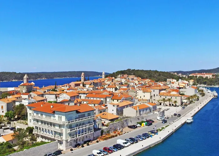 Lejlighed Grosse In Mit Privatem Balkon By Interhome Palit